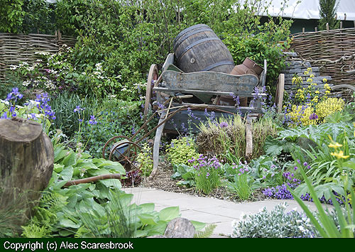 Farm cart border 2 - copyright (c) Alec Scaresbrook