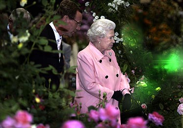  The Queen at the Chelsea Flower Show 2007